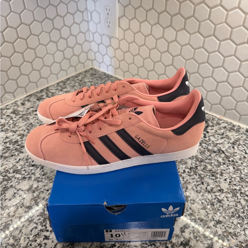 Adidas Gazelle Coral Sneakers